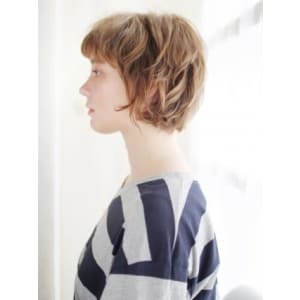 ふわくしゅカールのショートボブ - hair make nalu 荻窪西口 すずらん通り店【ヘアメイク ナル オギクボニシグチテン スズランドオリテン】掲載中