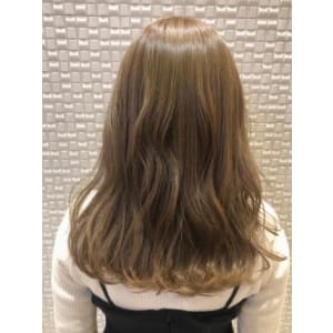 【新宿 Olives by neolive】モーブベージュ