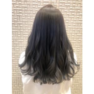 【新宿  neolive】グラデーショングレージュ