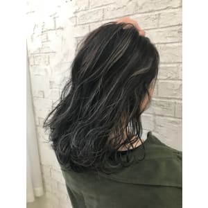 【prize池袋西口】グレージュハイライト