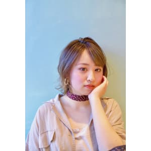 透け感カラーショート