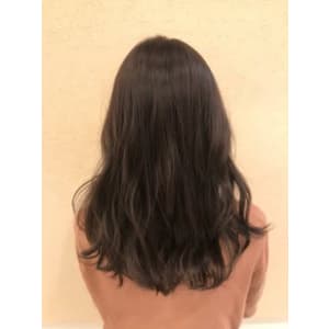 【新宿 Olive’s by neolive】ノミネアッシュ - olive's by neolive【オリーブスバイネオリーブ】掲載中