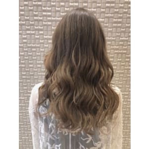 【Olive’s by neolive】ハイライトグレージュ