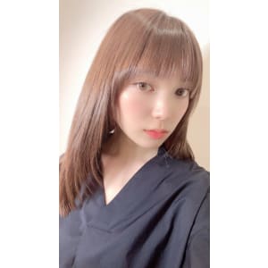 美髪ストレートスタイル