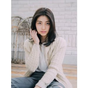 エッジの効いたレイヤースタイル