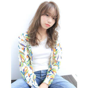 大人可愛い小顔☆外ハネくびれセミディ