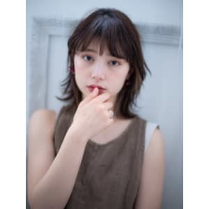【Luana　難波】透明感ヌーディーカラー