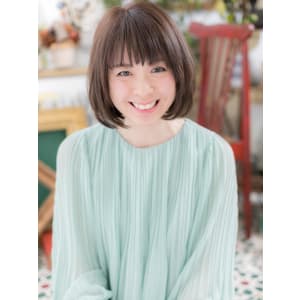 触れたくなるような、前下がりシルキー大人ボブ　マシュマロボブ