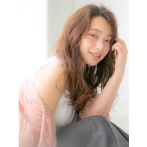 透明感カールロング - HAIR & MAKE EARTH 銀座店【ヘアメイクアース ギンザテン】掲載中