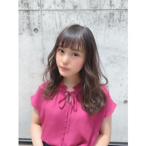 セミロングウェーブ巻き