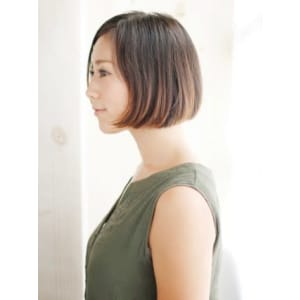 かきあげ前髪のワンカールボブスタイル - hair make nalu 荻窪西口 すずらん通り店【ヘアメイク ナル オギクボニシグチテン スズランドオリテン】掲載中