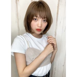 顔周りレイヤー ナチュラルボブM283