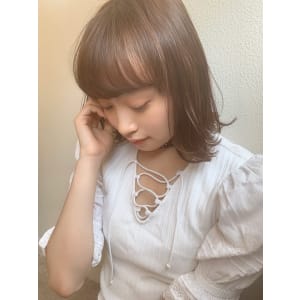 【山田】外ハネツヤ感ピンクベージュボブディy40