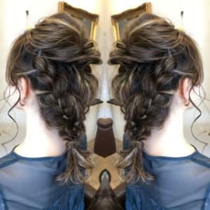 ヘアアレンジ 編みおろしスタイル