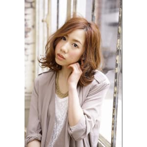 ふんわり揺れるナチュラルウェーブ - Seasons 季の香 調布【シーズンズキノカチョウフ】掲載中