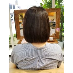 大人ボブ×髪質改善ストレッチトリートメント