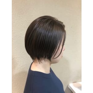 ハイトーンショートボブ