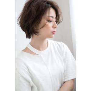 【Luana　難波】ナチュラル前下がりボブ