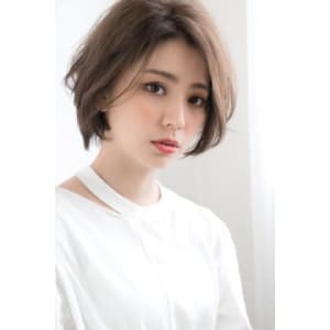 【Luana　難波】ナチュラル前下がりボブ
