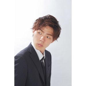 フェザーマッシュツーブロック【Attirer飯田裕之】
