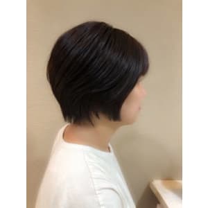 ショートボブ