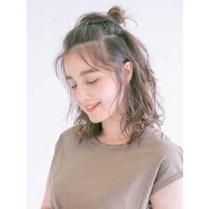 ゆるふわお団子ハーフアップ - HAIR & MAKE EARTH 静岡駅前店【ヘアメイクアース シズオカエキマエテン】掲載中
