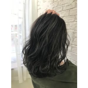 【prize池袋西口店】グレージュハイライト　漆沢