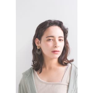 レトロ調が新鮮なヘップバーン風ボブ