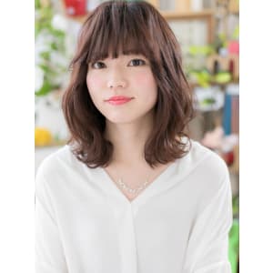大人かわいい♪くせ毛風くびれセミディ　ニュアンスカール