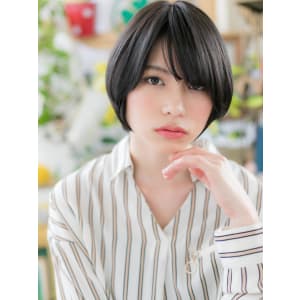 王道！前下がり＆黒髪☆小顔ひし形ストレート　マッシュボブ