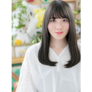 黒髪クールな小顔ワンカールセミロング　フェミニンストレート
