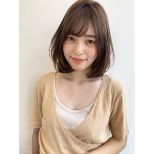 ナチュラルな内巻き毛先デジタルパーマ