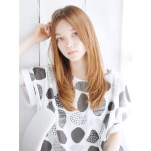 ナチュラル内巻きストレートスタイル