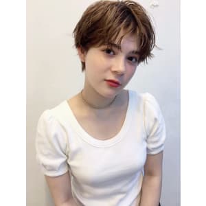 ナチュラル小顔エアリーショート　25