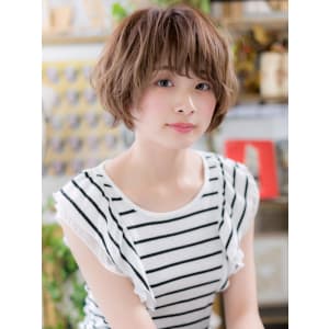 ふんわりくせ毛風★小顔ひし形ショート　キュートボブ