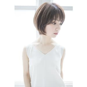 エストリア栄店 オトナ可愛い前髪流しめボブby平岩