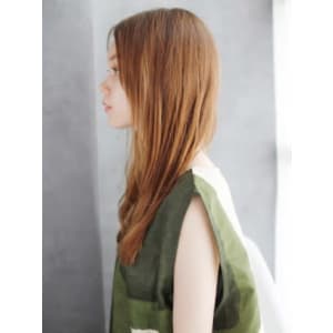 ナチュラル内巻きストレートスタイル