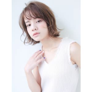 外ハネ　こなれバング　切りっぱなしボブ