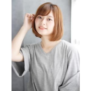 ハイトーンボブのワンカールスタイル