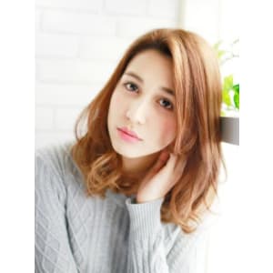 ワンカールのゆるふわパーマヘアー