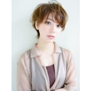 大人可愛い小顔マッシュショート