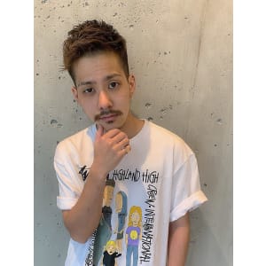 刈り上げ×束感ショート