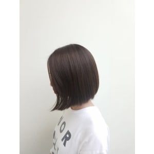 前下がりボブ