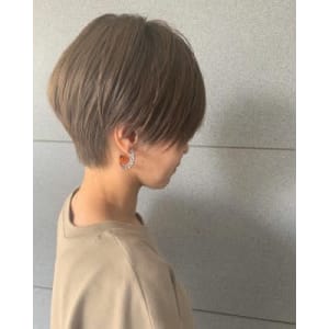 カジュアルショート*アッシュベージュ - 半個室型美容室 Sourire 春日店【ハンコシツガタビヨウシツ スーリール カスガテン】掲載中