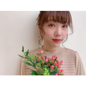 ヘアーアレンジスタイル