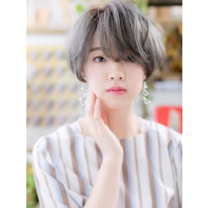 外国人風3Dカラーで垢抜け小顔エアリーボブ　