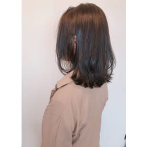 くびれ レイヤーミディ 秋色アッシュグレイ【yー５１４】