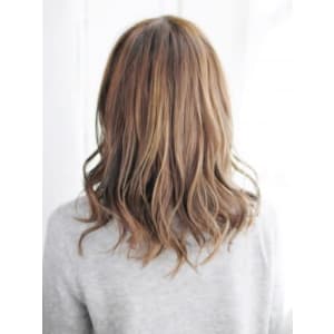 セミウエットのゆるミックスカール