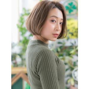 センターパート＊ナチュラルワンカール大人ボブ　ナチュラルボブ