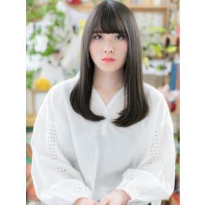 黒髪クールな小顔ワンカールセミロング　トリートメント